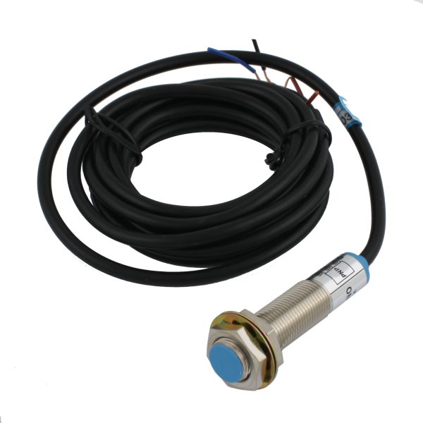INNOCONT Индуктивный датчик, M12x1, L=61 мм, экранированный, зона срабатывания 2 мм, -25 +60 С, 12…24 VDC, IP65, выход: PNP NO, макс. ток 200 мА, кабель 2 м SL-12P2C — изображение 1