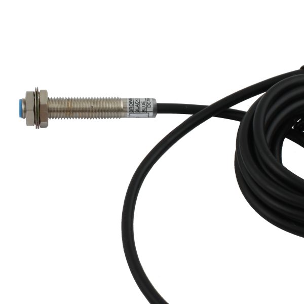 INNOCONT Индуктивный датчик, M8x1, L=49 мм, экранированный, зона срабатывания 1 мм, -25 +60 С, 12…24 VDC, IP65, выход: PNP NO, макс. ток 200 мА, кабель 2 м SL-8P1C — изображение 2