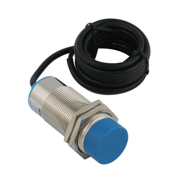 INNOCONT Емкостный датчик, M30x1,5, L=78 мм, зона срабатывания 15 мм, -25 +60 С, 12…24 VDC, IP65, выход: PNP NO, макс. ток 200 мА, кабель 2 м SC-30P15C — изображение 4