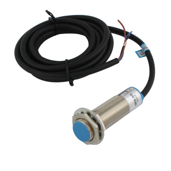 INNOCONT Индуктивный датчик, M18x1, L=73 мм, экранированный, зона срабатывания 5 мм, -25 +60 С, 12…24 VDC, IP65, выход: NPN NO, макс. ток 200 мА, кабель 2 м SL-18N5C — изображение 1