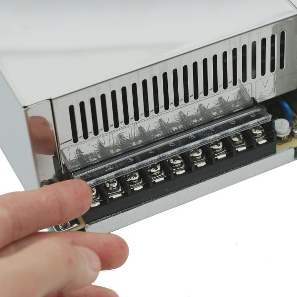 Источник питания INNOCONT. Вход: 220VAC, 5А, выход: 500W, 24VDC, 20A, -10 +50С, IP20, типы защиты: КЗ, перегрузка, перенапряжение SB-P-500-24 — изображение 3